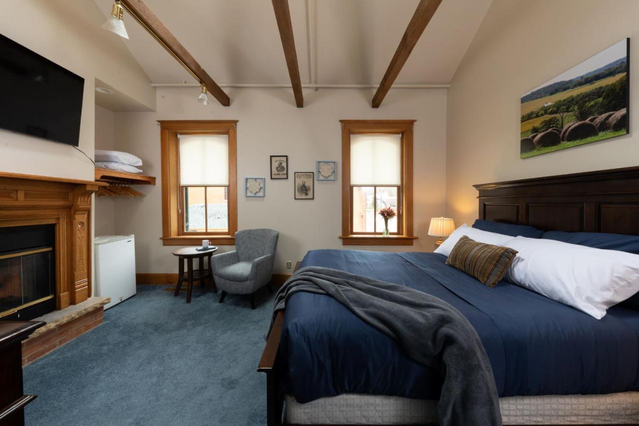 Riverboat Suites 加利纳 外观 照片