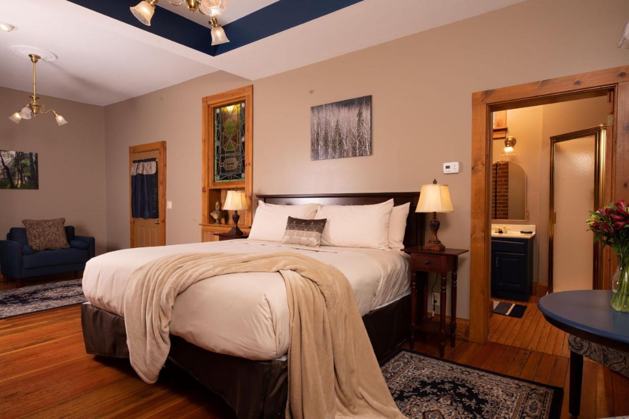 Riverboat Suites 加利纳 外观 照片