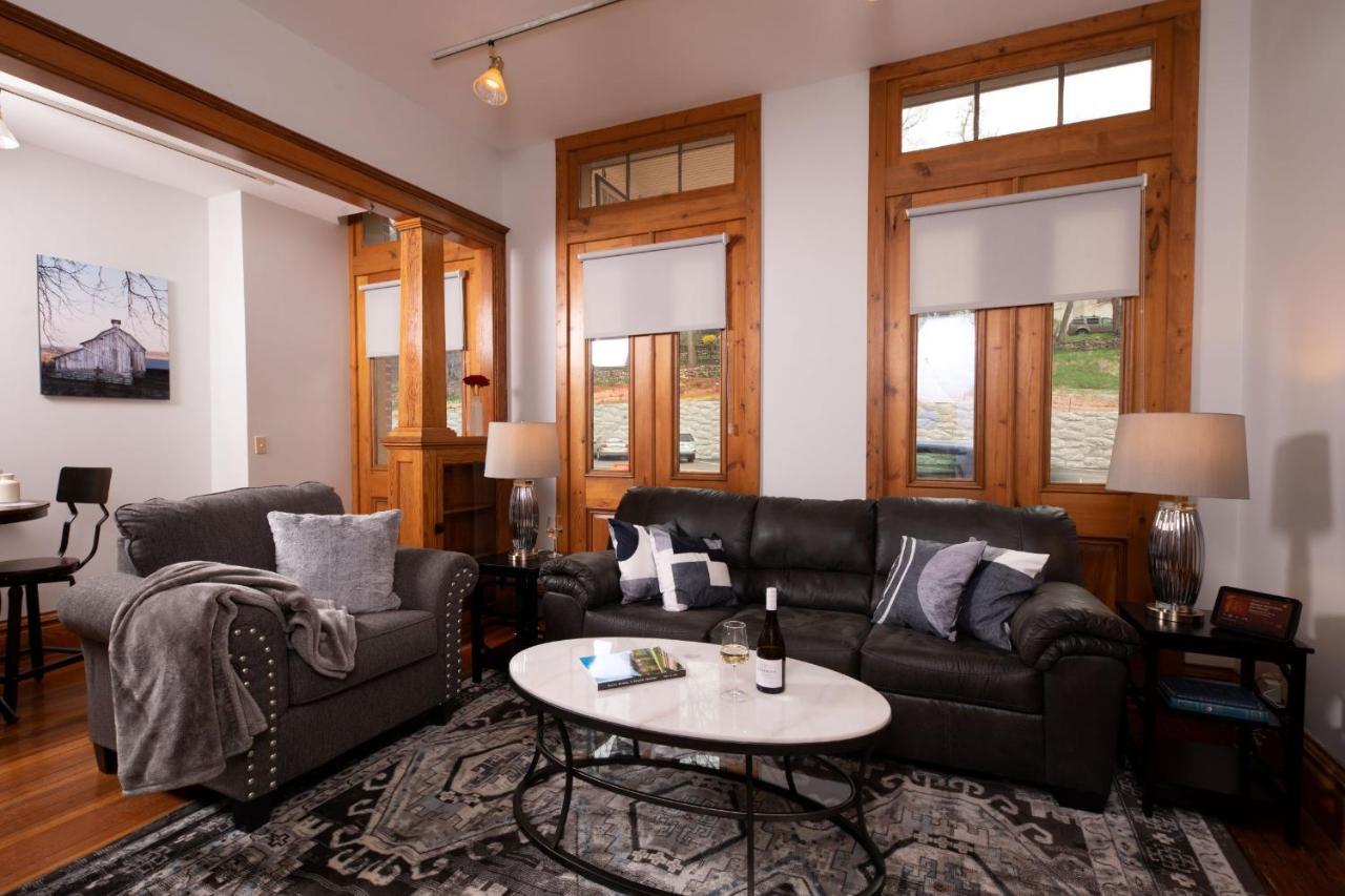 Riverboat Suites 加利纳 外观 照片